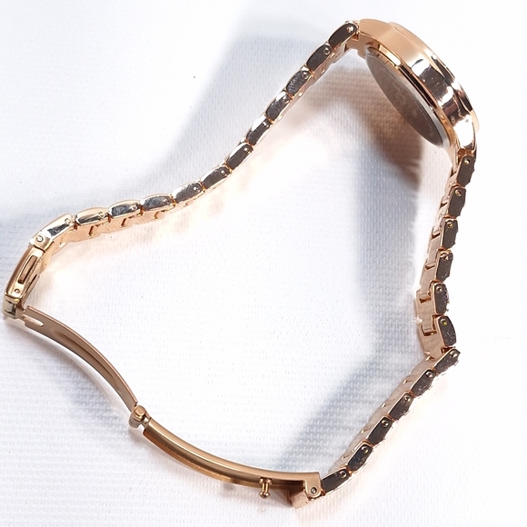 TCK Rose Gold Tone Rhinestone Quartz Wrist Watch, New Battery - Picture 4 of 8